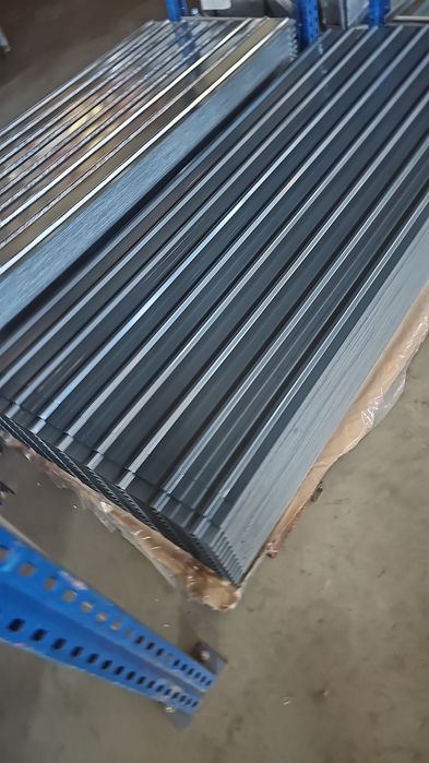 Tabla cutata zincata si colorata