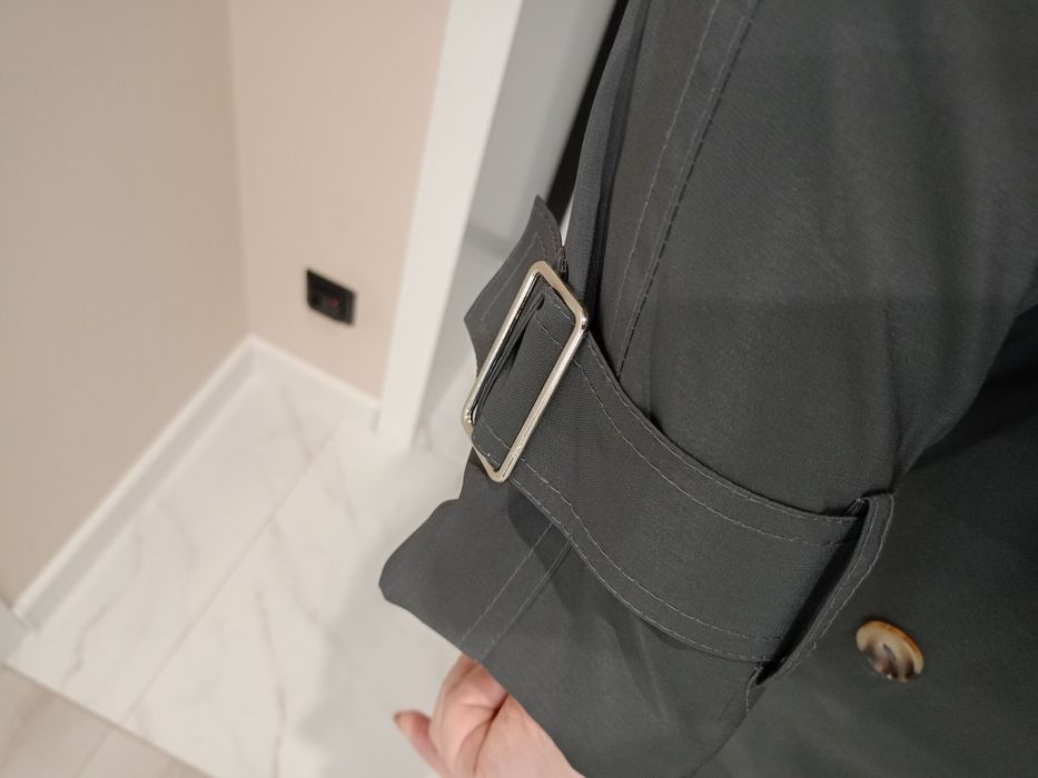 Продам тренч лёгкий плащ