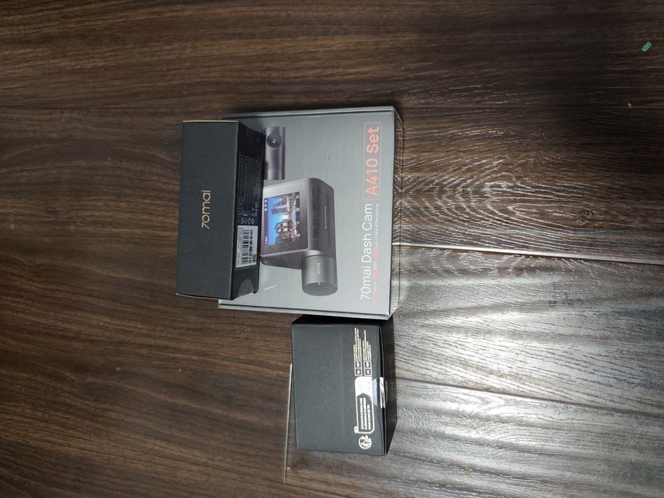 Vând 70mai A410 Set (dual channel) – cameră auto față + spate, nouă, s
