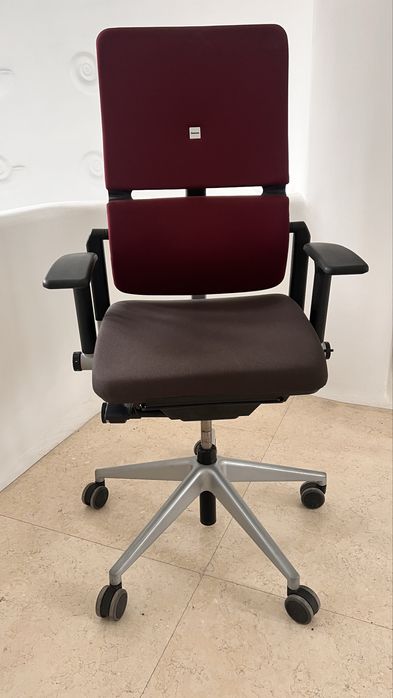 Scaun ergonomic profesional Steelcase Please V2