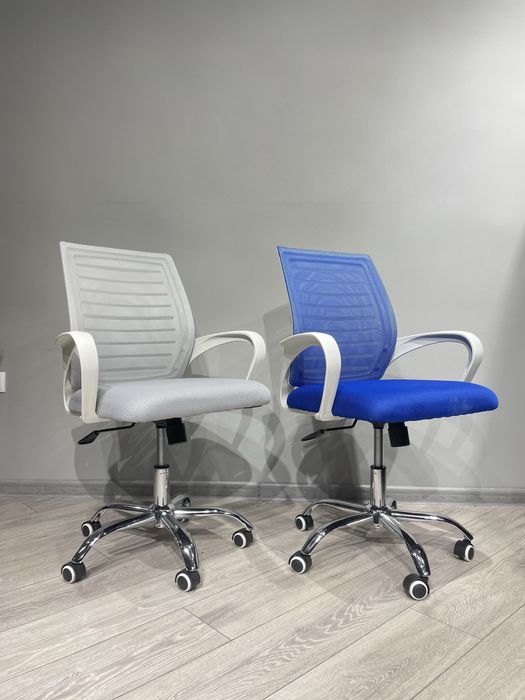 Офисное сеточное кресло модель Task