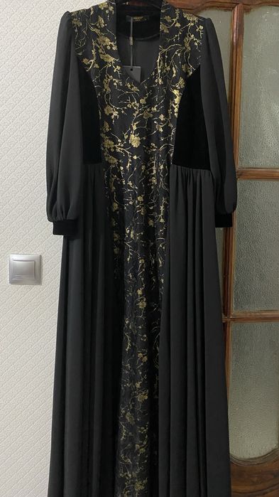 Платье одежда