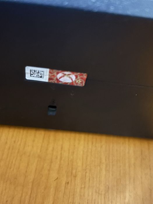 Vand Xbox One phat 1TB cu o maneta si 4 jocuri