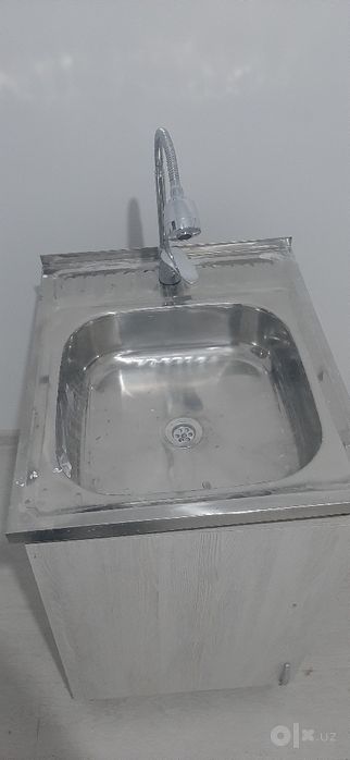 Oshxona moykasi. Smistiteli bilan birga