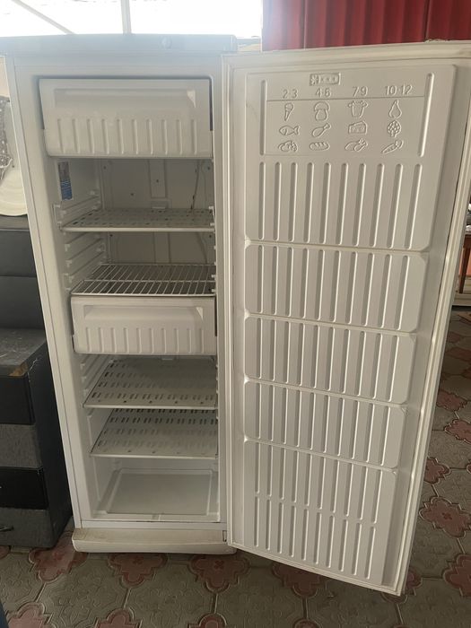 Морозильник indesit
