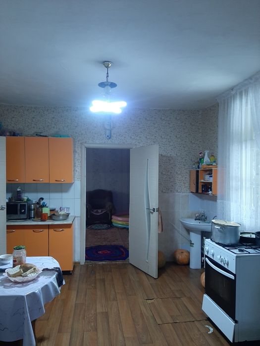 Продам ДОМ с большим участком