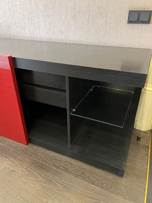 Продаю тумбу