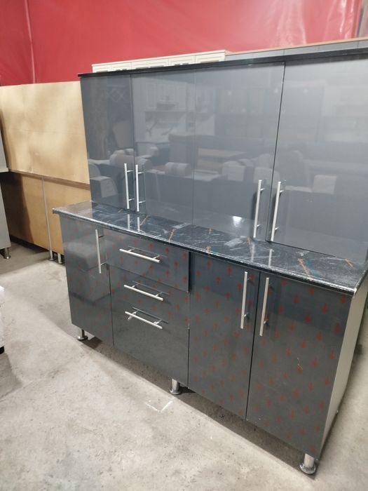 Гатовий кухонный гарнитур  акрил    разных размеров