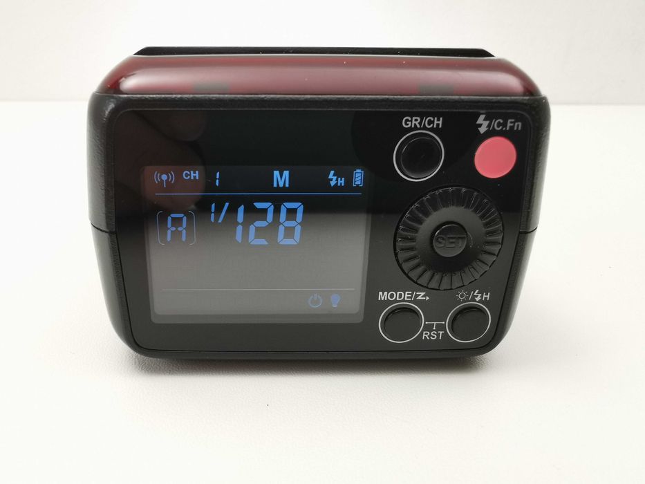 Преносима светкавица Godox AD200