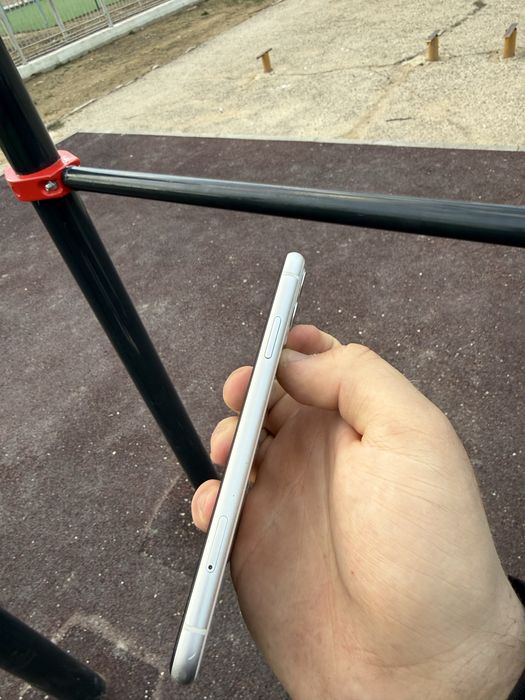 Айфон 11 75% акб