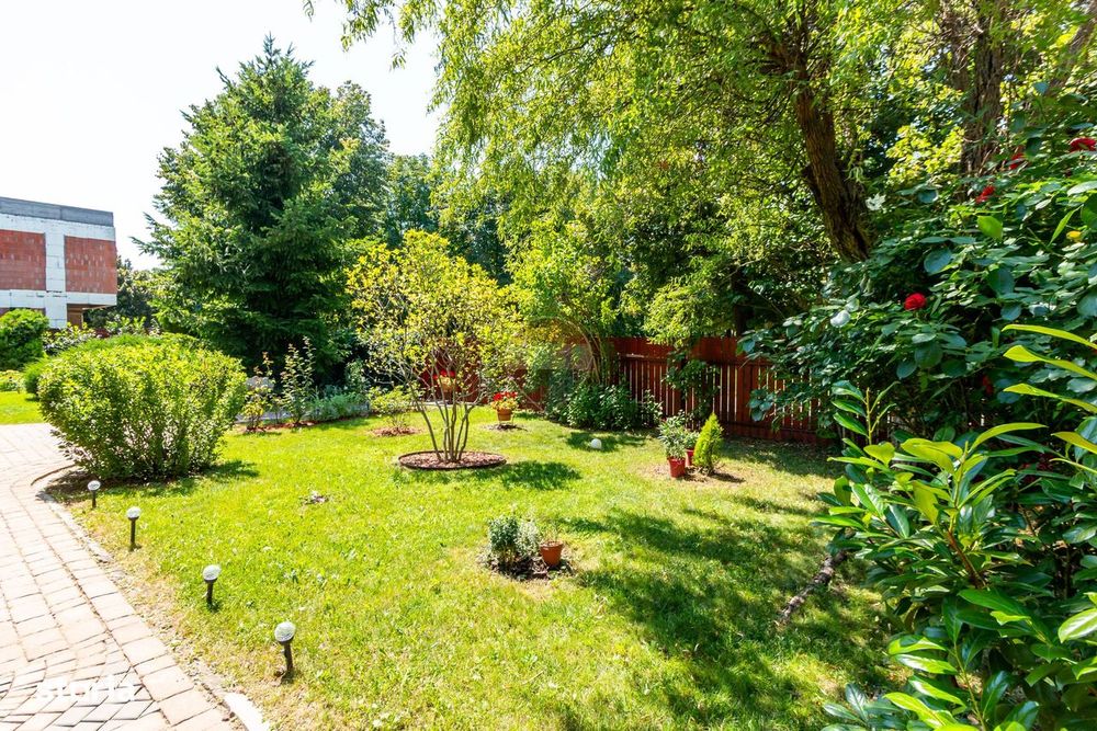 Vila de colt de vânzare în Corbeanca | Paradisul Verde