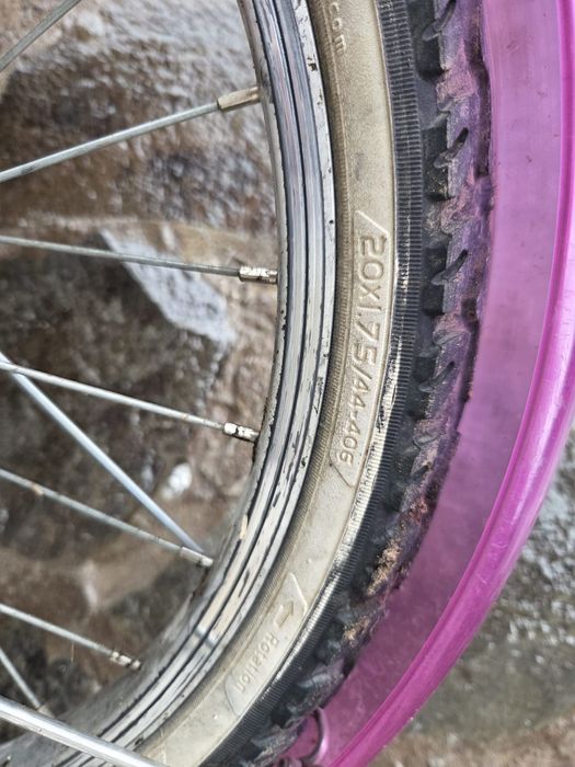 Vand bicicleta fete  roti 20