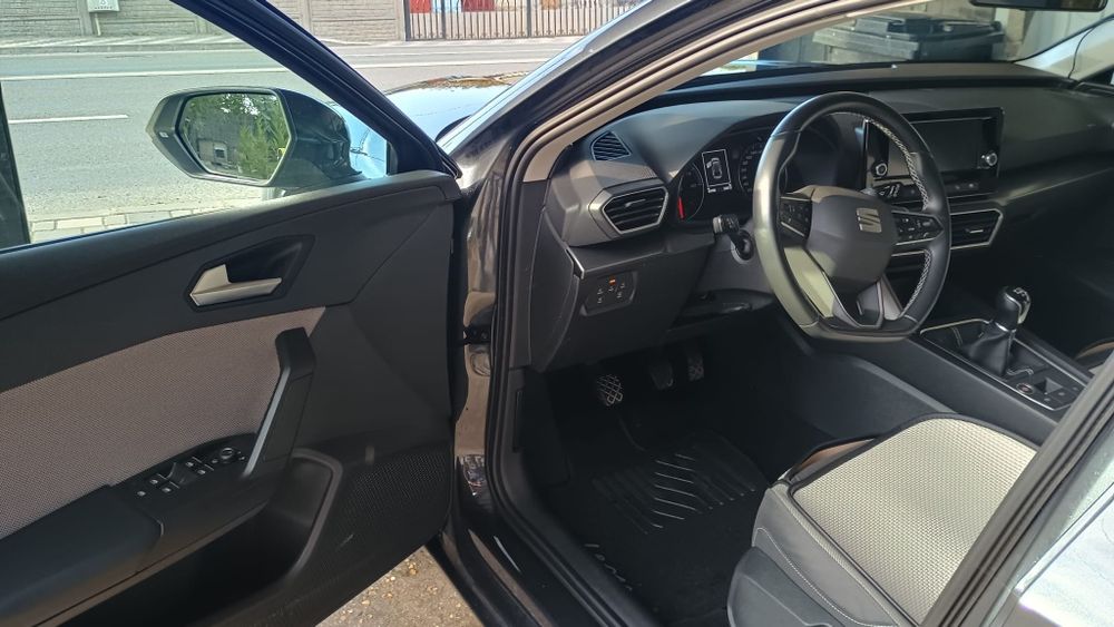 Vând SeatLeon Sport Tourer  2021, 1.5 b 150 CP, 70.000km reali, stare impecabilă