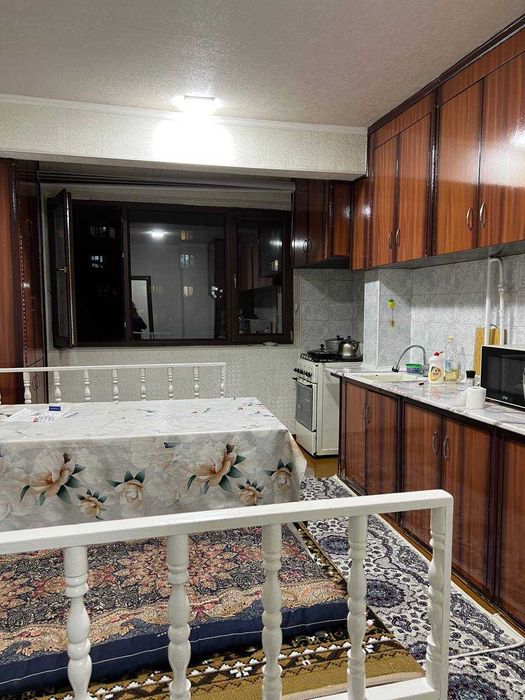 2 Xonali Kvartira sotiladi, Chilonzor, Axmad jo'ja yaqinida