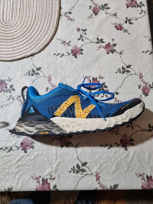 Vând adidasi New balance