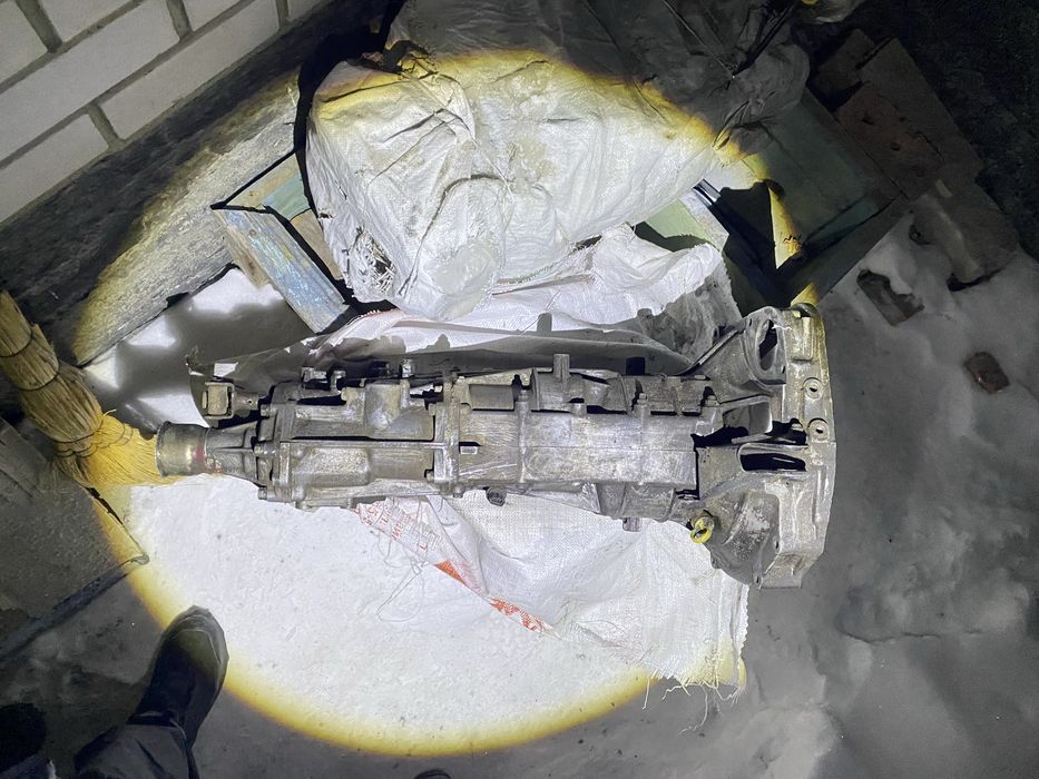 Мотор машины , двигатель