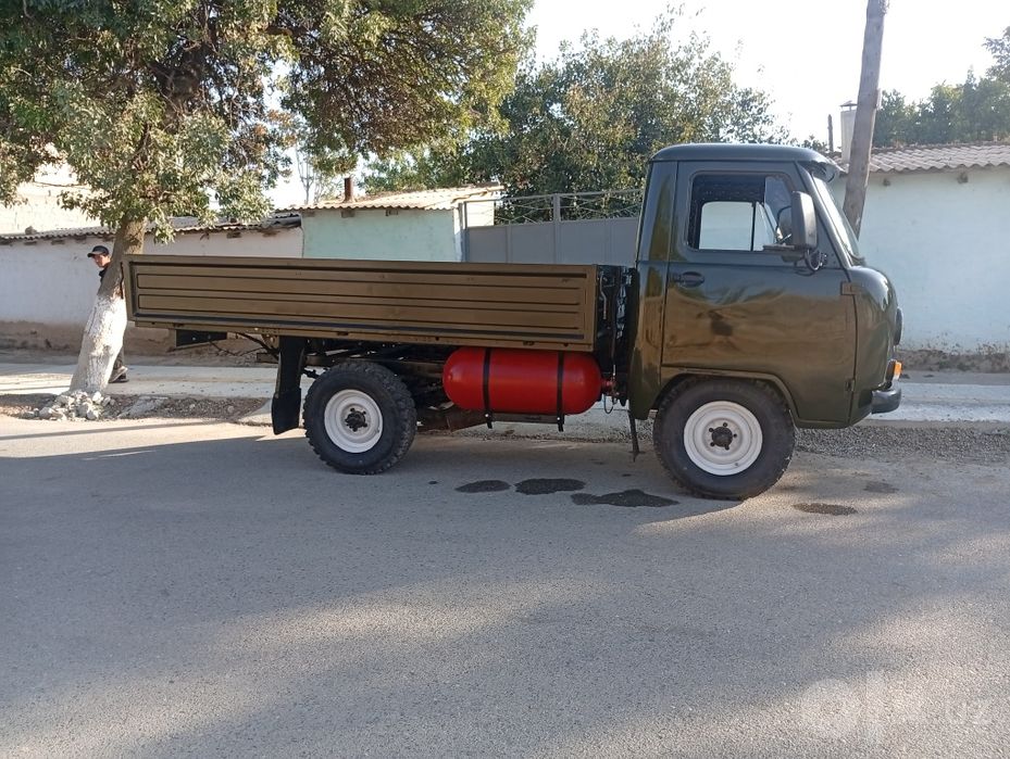 Uaz sotiladi yili 1991