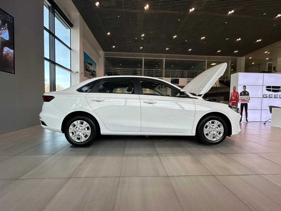 Geely EMGRAND 2025