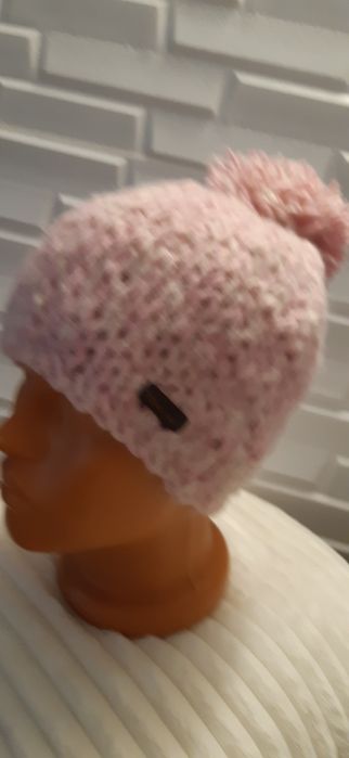 Ръчно изплетени шапки