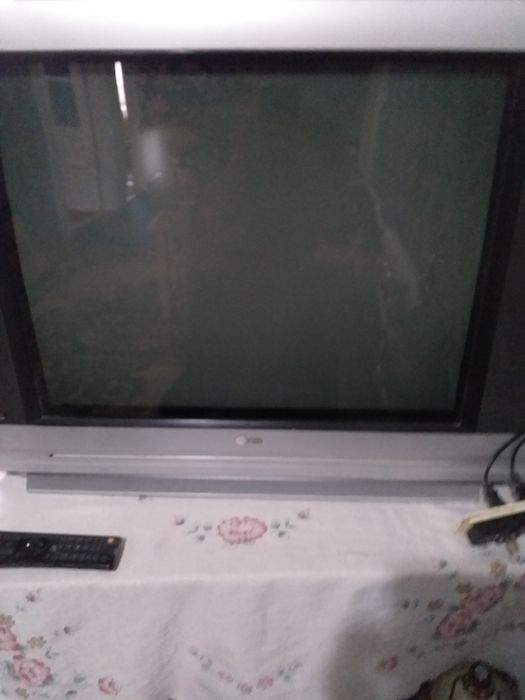 Продаётся телевизор LG кинескоповый