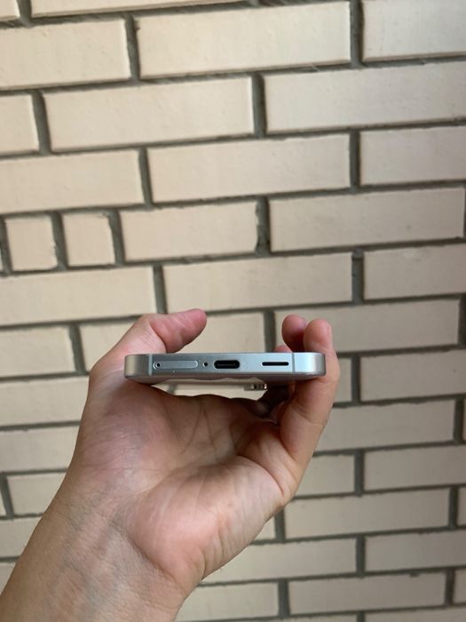 Samsung S24 128 gb Идеал Срочно!