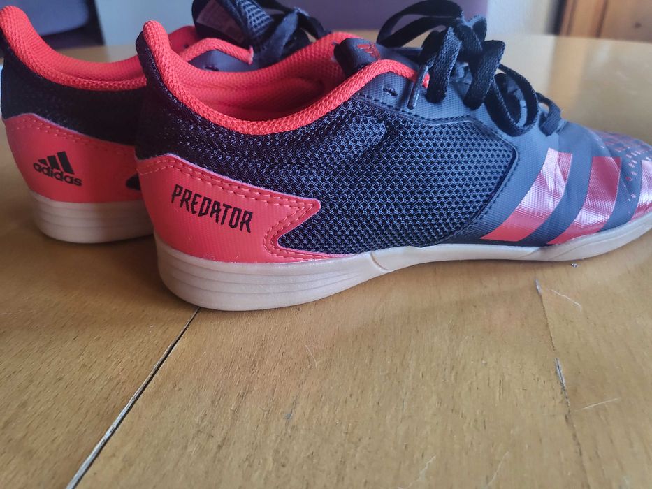 Маратонки за футбол Adidas