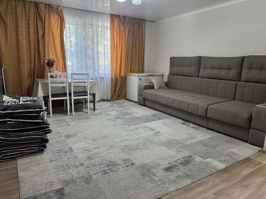 СРОЧНО ПРОДАЕТСЯ 4х комнатная, Центр-3
