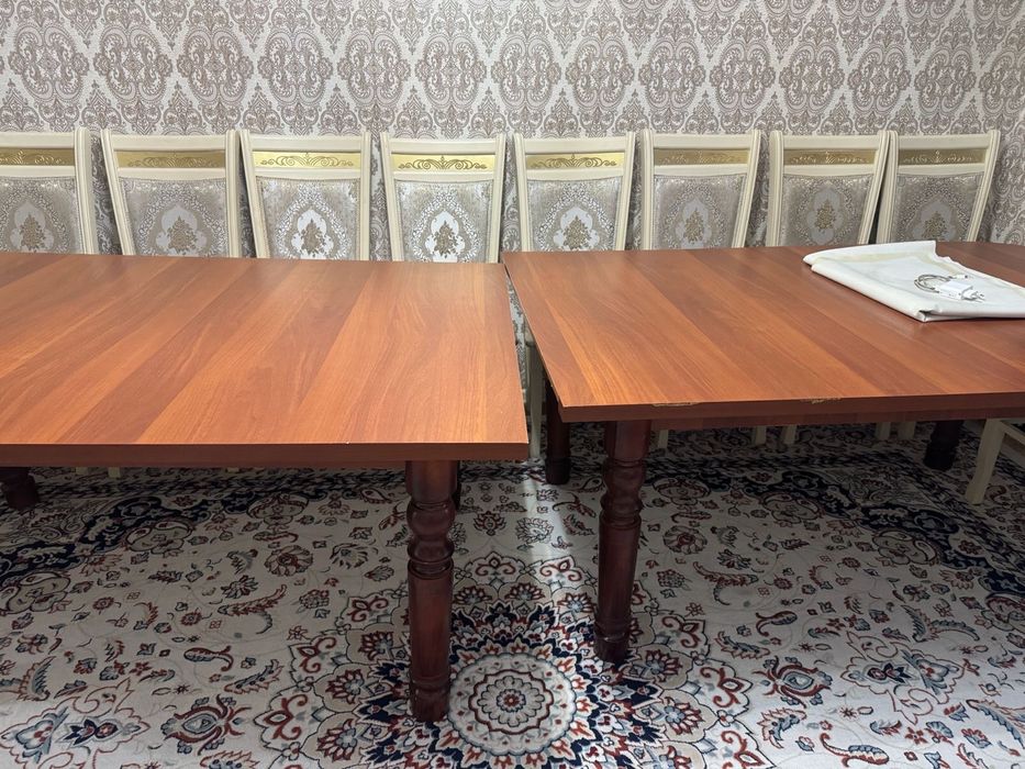 Стол (гостиной комнаты)