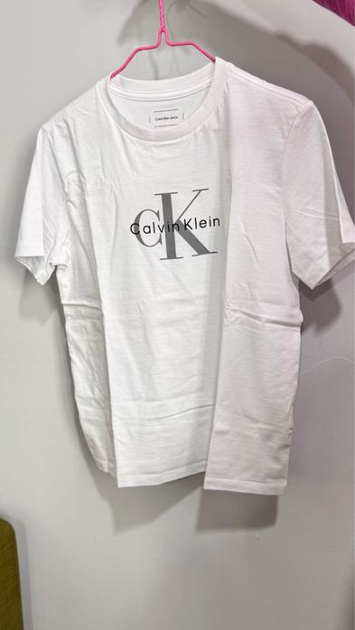 Футболка Calvin Klein