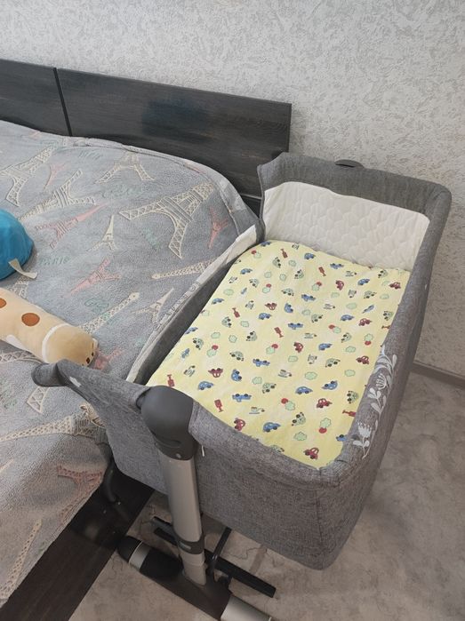 Продам кроватку- манеж