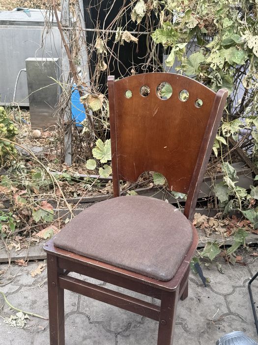 Продам стульчики за 6000