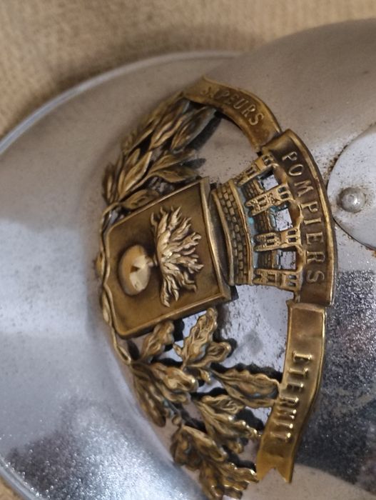 Casca pompier model Adrian superba