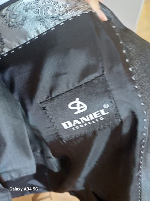 Продаётся мужской костюм