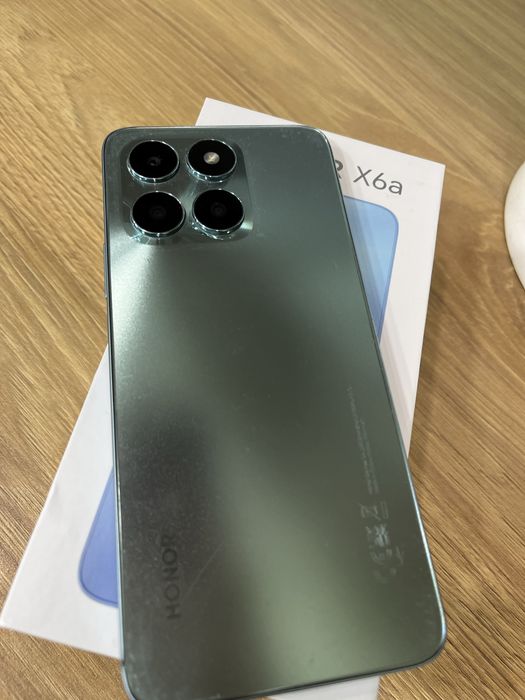 Телефон Honor X6a
