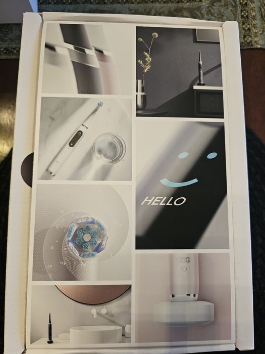 Ofer spre vanzare periuta de dinți electrica Oral B iO7 noua