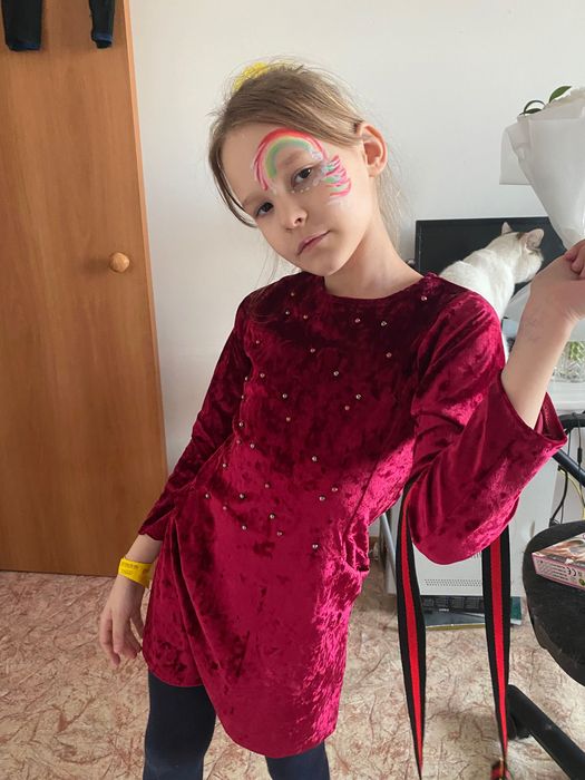 Платье нарядное на девочку
