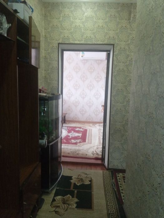 Продаю рядом Рисивой мост