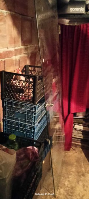 Продава стъклена врата