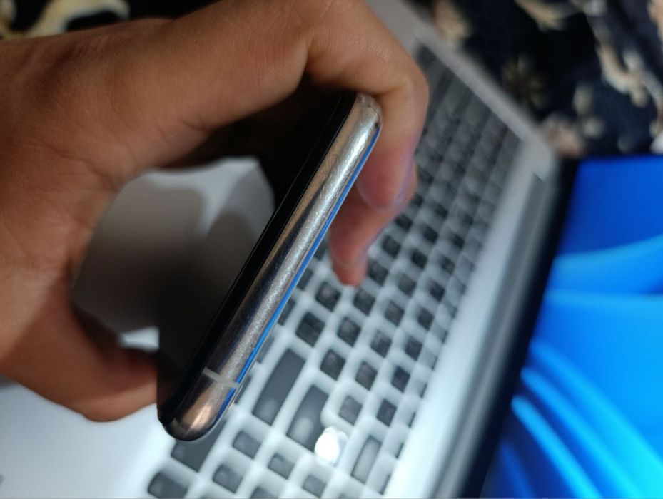 Ipxone 11 pro ideal 83%