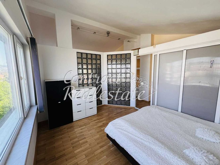 Дава се под наем Двустаен апартамент в Варна, Център - 90 кв.м за 650 € - Снимка #13