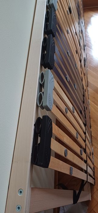 Vand somiera noua 90/200 cu