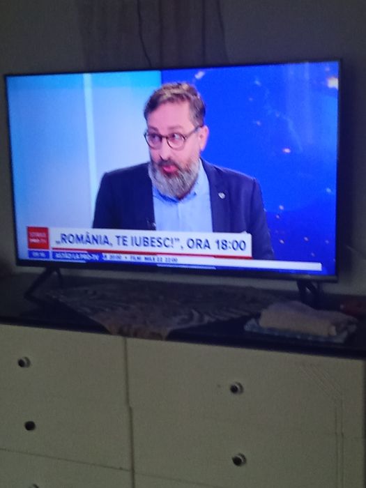 Vând televizor HD