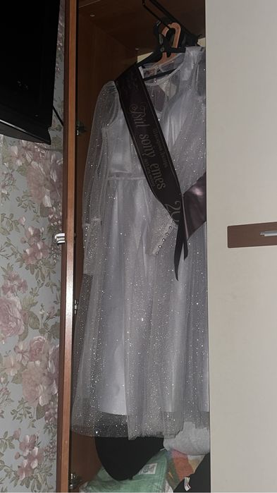 Вечернее платье на выпускной новое