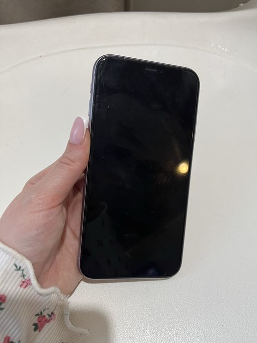 Продам iPhone 11, Айфон 11