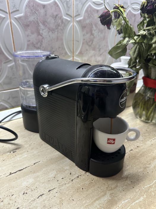 Espressor Lavazza A Modo Mio Jolie Evo