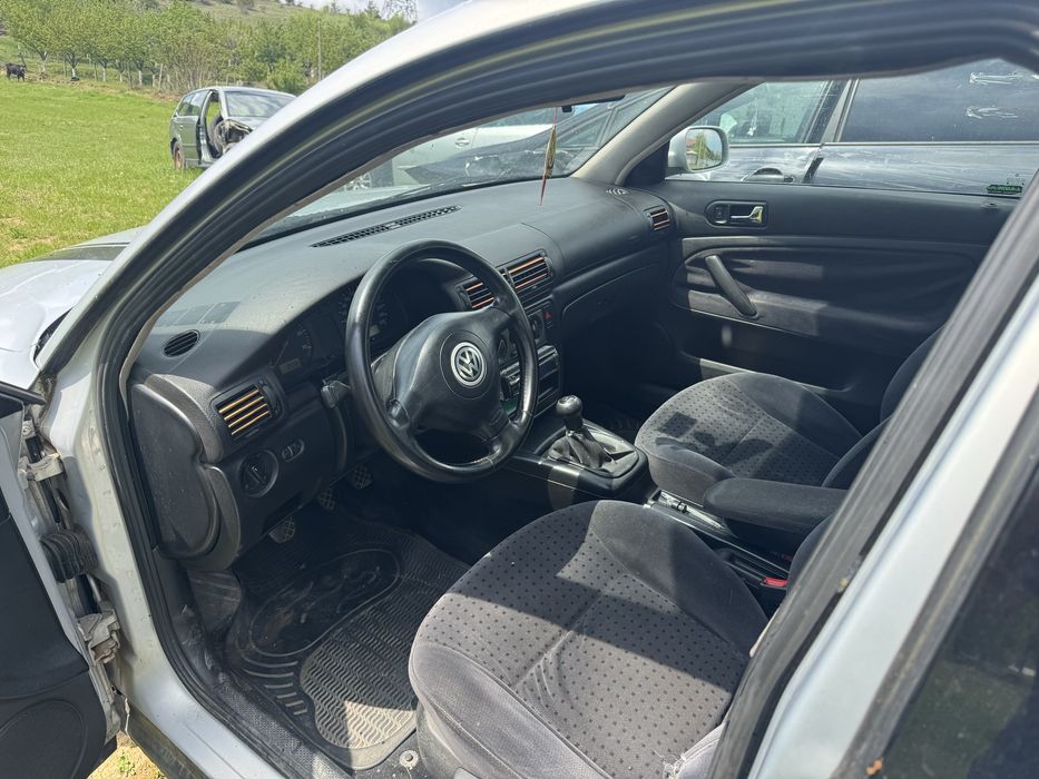 VW Passat B5 1.8 125 на части