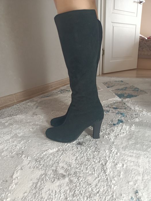 Продам зимние сапоги женские!