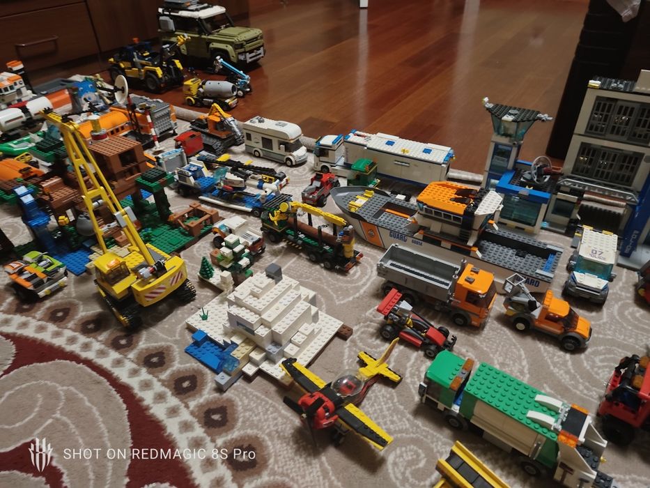 Продам Лего дешево