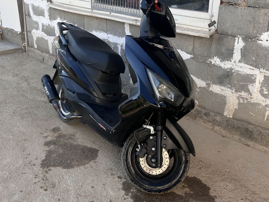 Продам Мопед М8 про