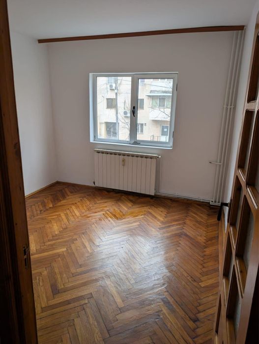 Apartament 3 camere semidecomandat 65.53 MP utili